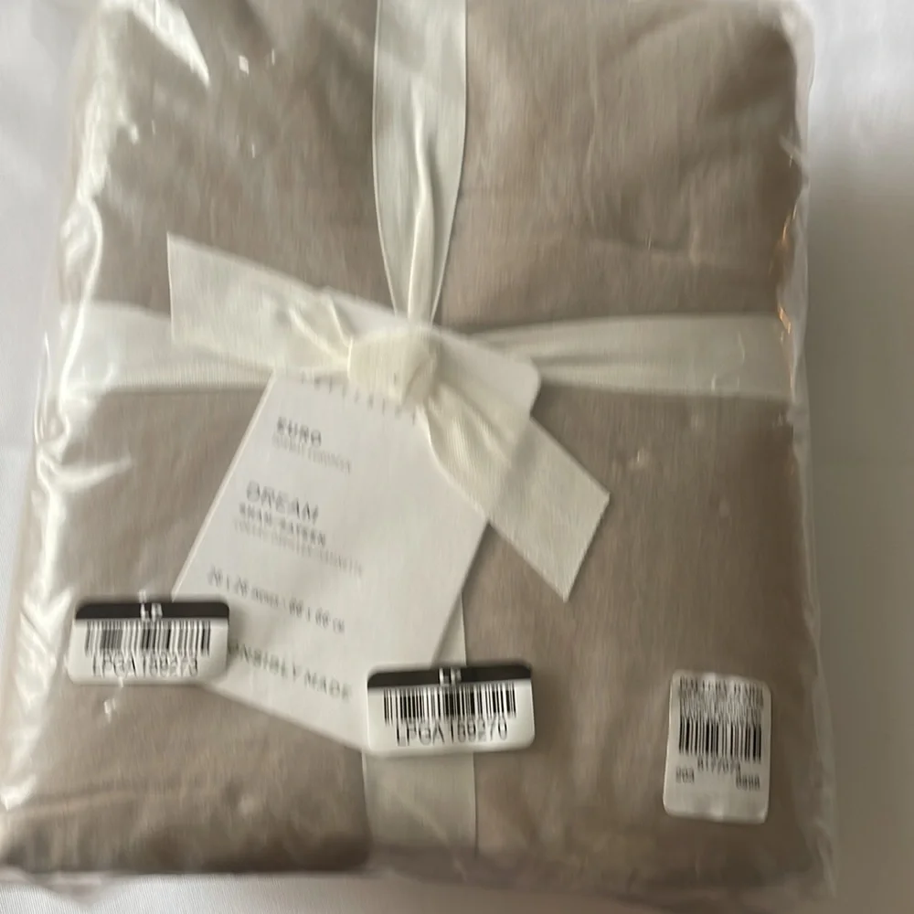 Pottery Barn Dream Comforter Euro Sham Flax